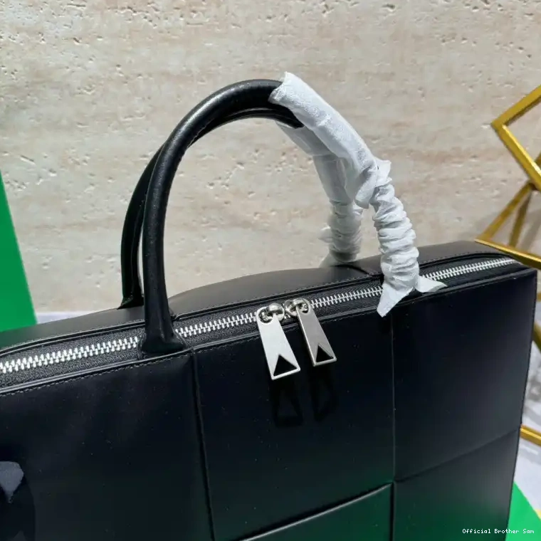 Official Brother Sam 2406YA0020 Veneta Bottega Bags 0620